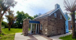 Dingle Woodland Cottage